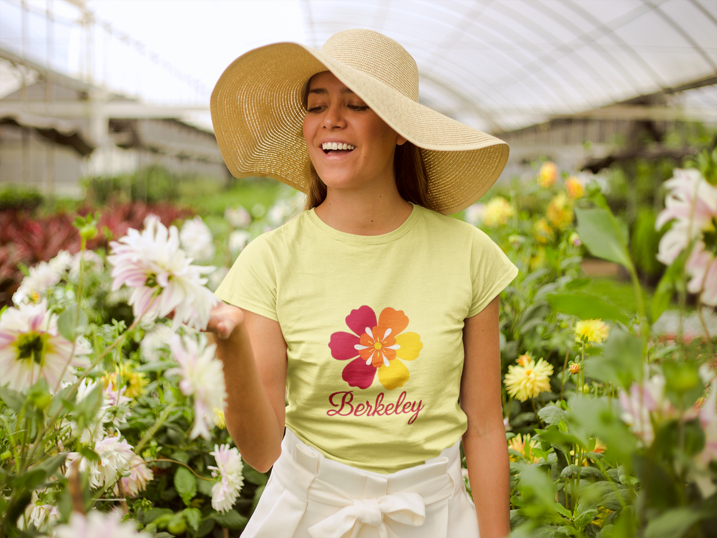Berkeley California T-Shirt | Retro Spring Floral Script Tee | Bay Area College Town Gift | UC Berkeley Alumni Student Local Pride Shirt